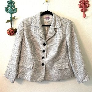 Jones Studio Women’s Lined Blazer